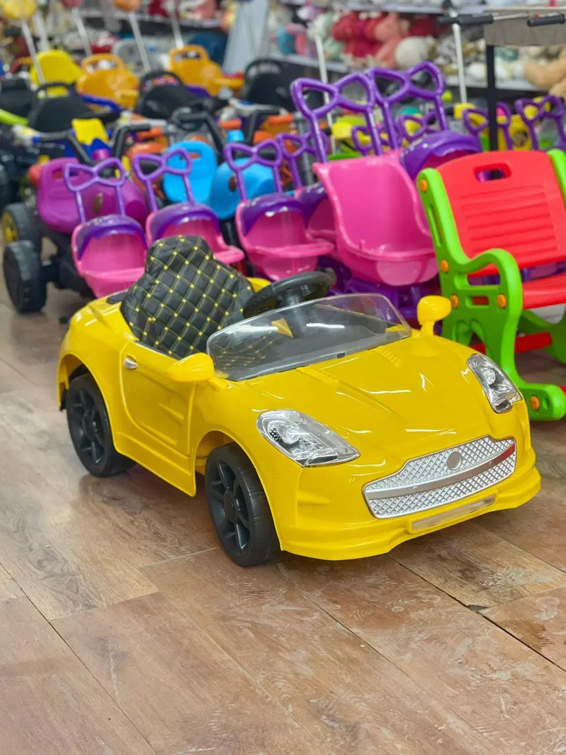 ماشین شارژی استون مارتین|اسباببازی|بابل, |دیوار