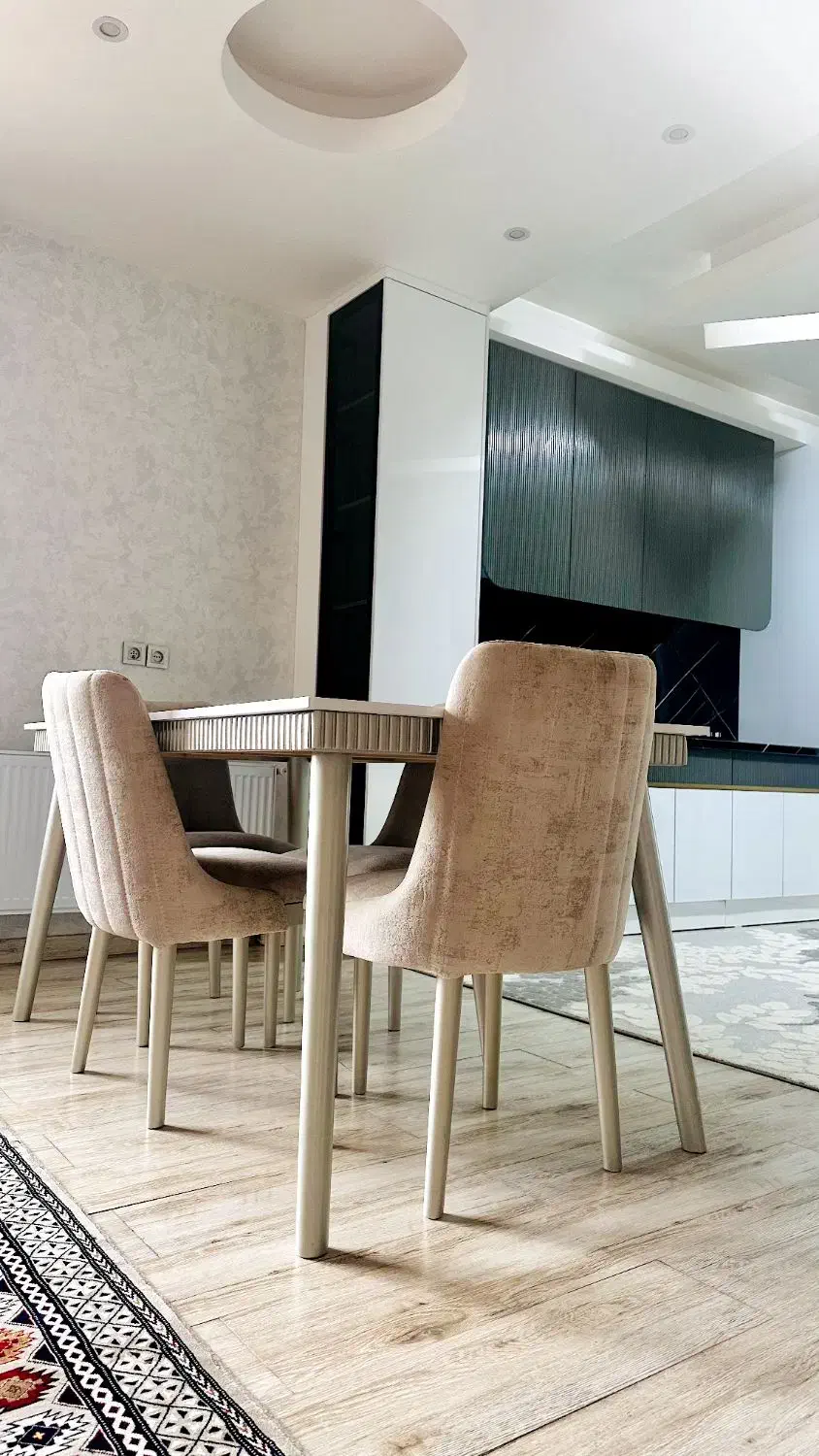 غذاخوری در حد نو|میز و صندلی غذاخوری|آق قلا, |دیوار