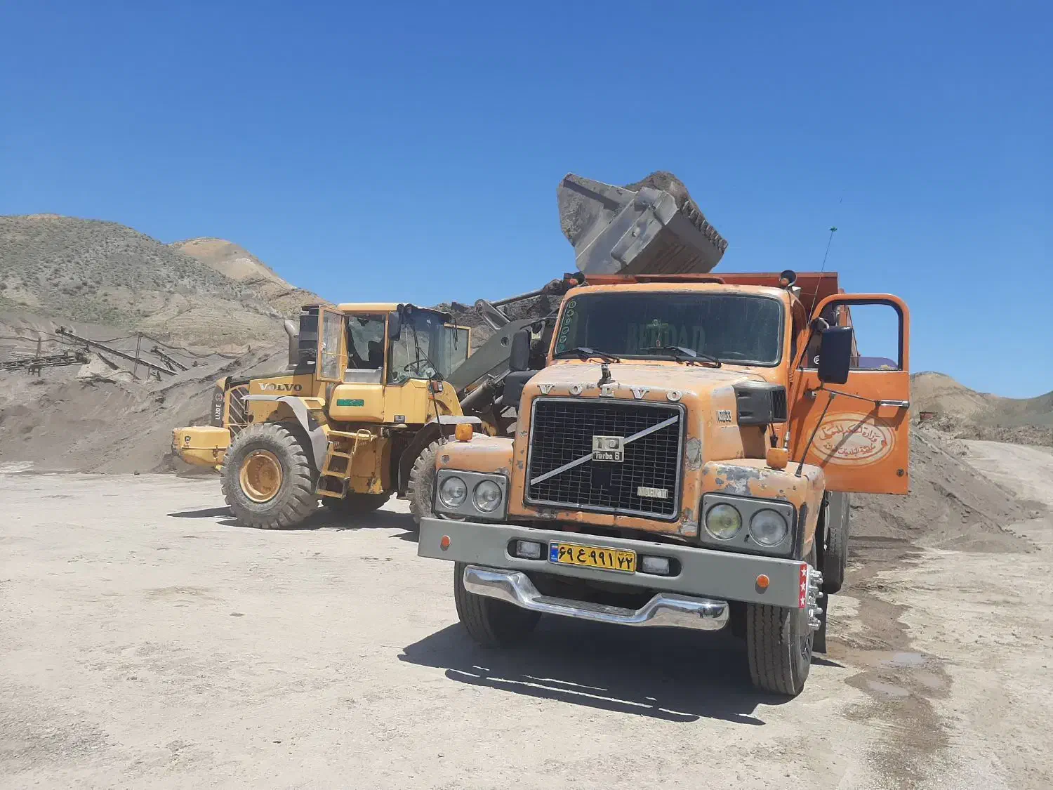 خدمات  حمل و فروش شن و ماسه کریمی|خدمات حمل و نقل|اصلاندوز, |دیوار