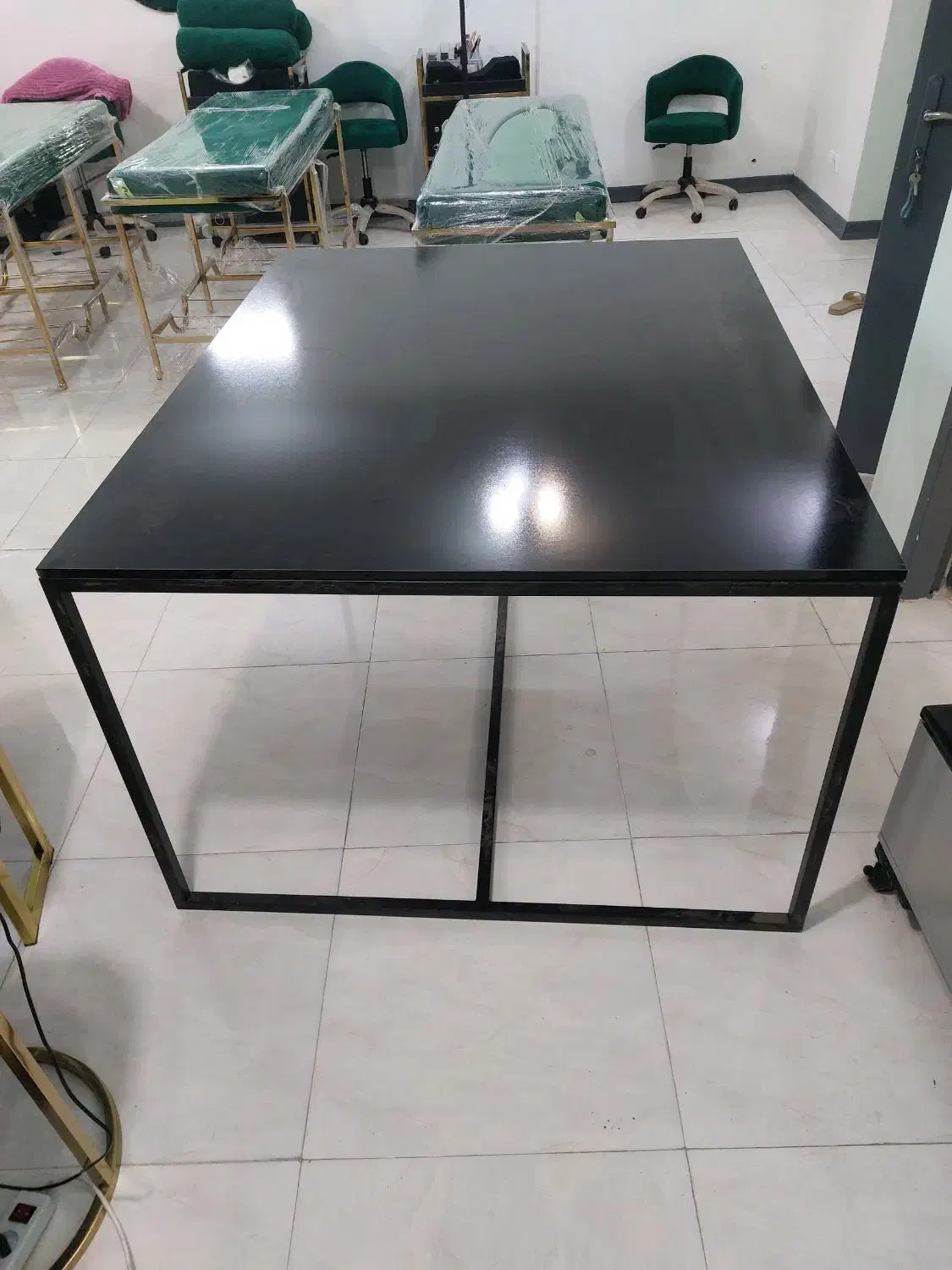 میز کار کاملا نو|دفتر کار|فولادشهر, B2|دیوار