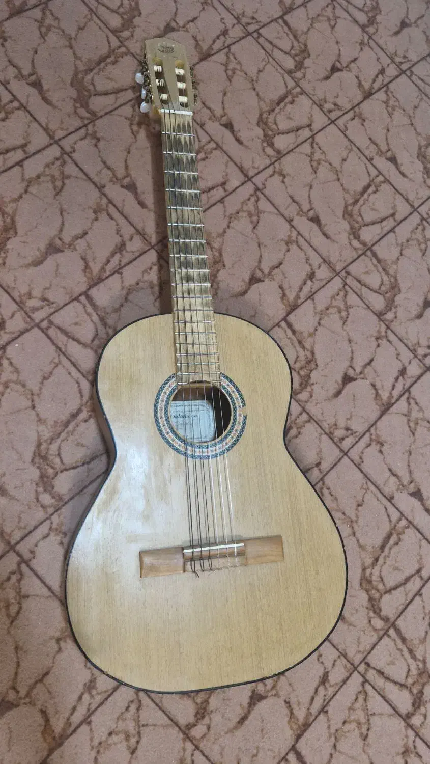 گیتار دالاهو اموزشی|گیتار، بیس، امپلیفایر|گنبد کاووس, |دیوار