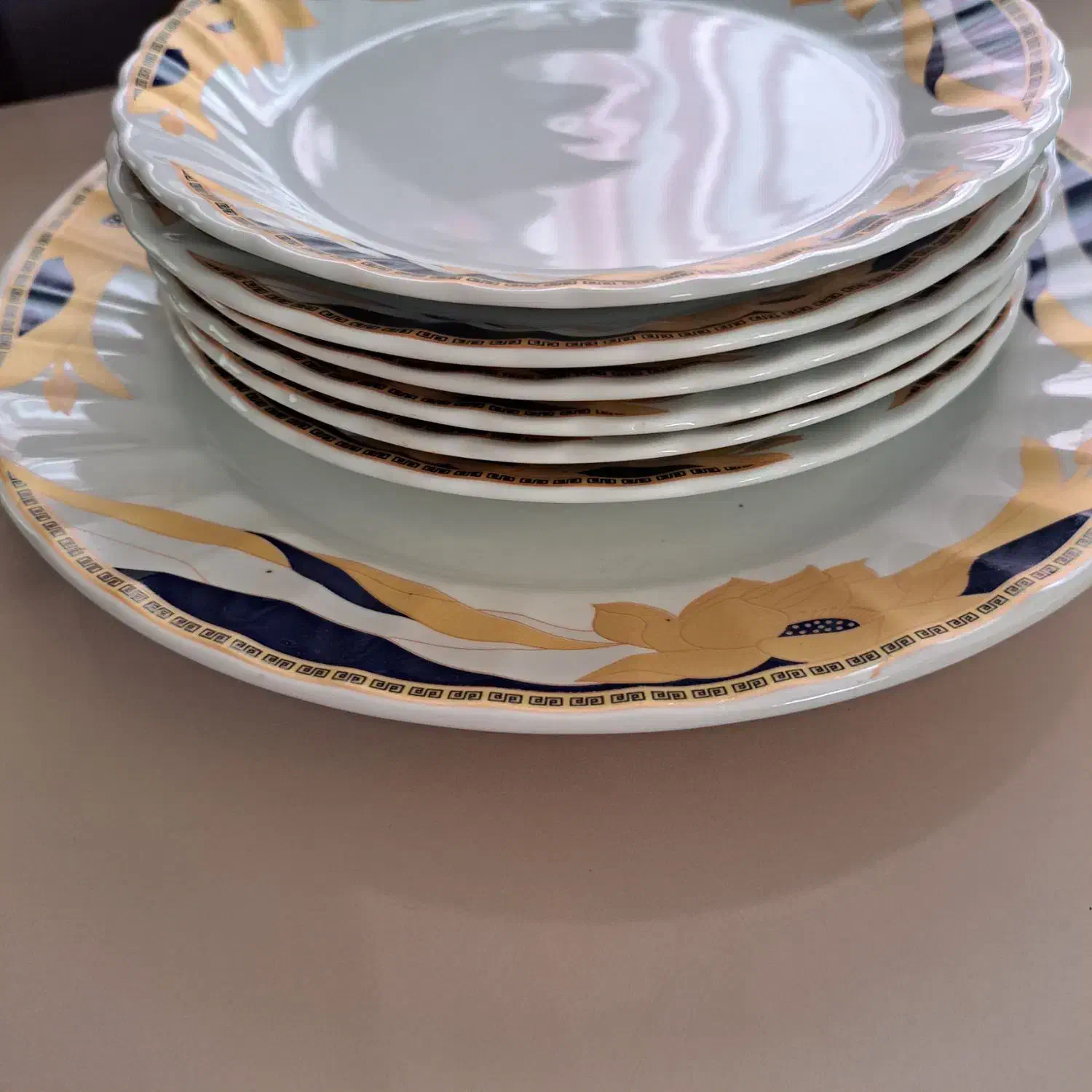 بشقاب پذیرایی|ظروف سرو و پذیرایی|بروجرد, |دیوار