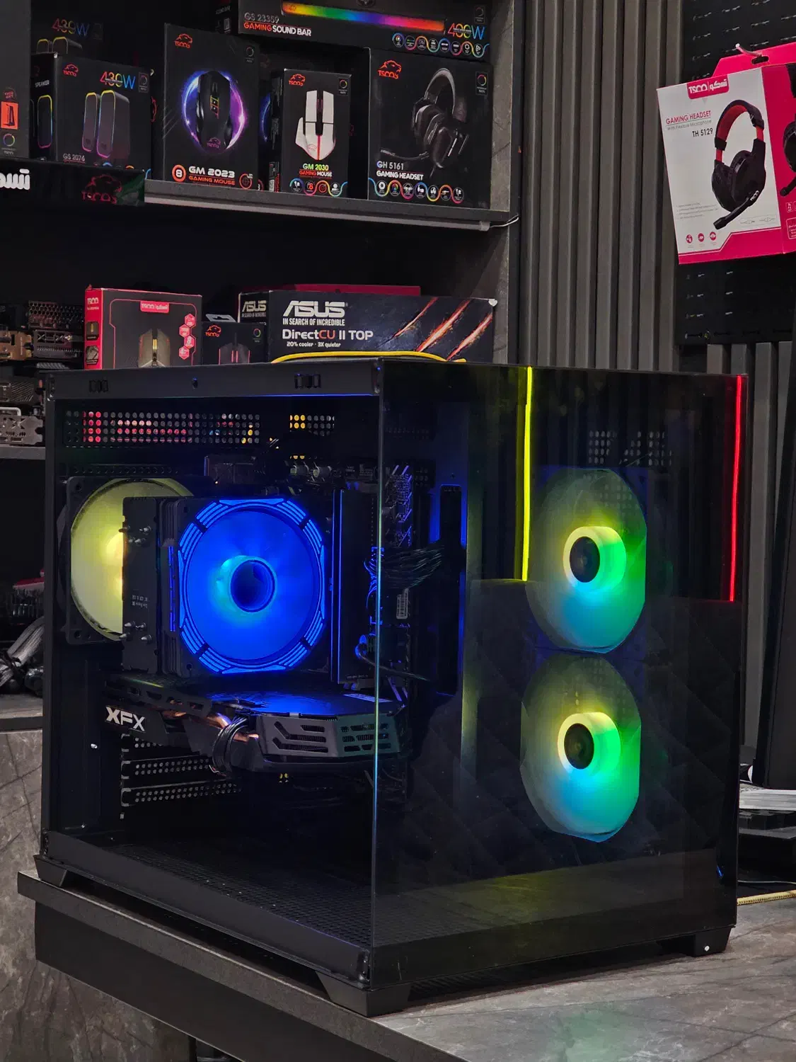 کیس گیمینگ رندرینگ/گرافیک۸گیگ/نسل۱۲/قوی تر از ps4|رایانه رومیزی|مشهد, کوه سنگی|دیوار