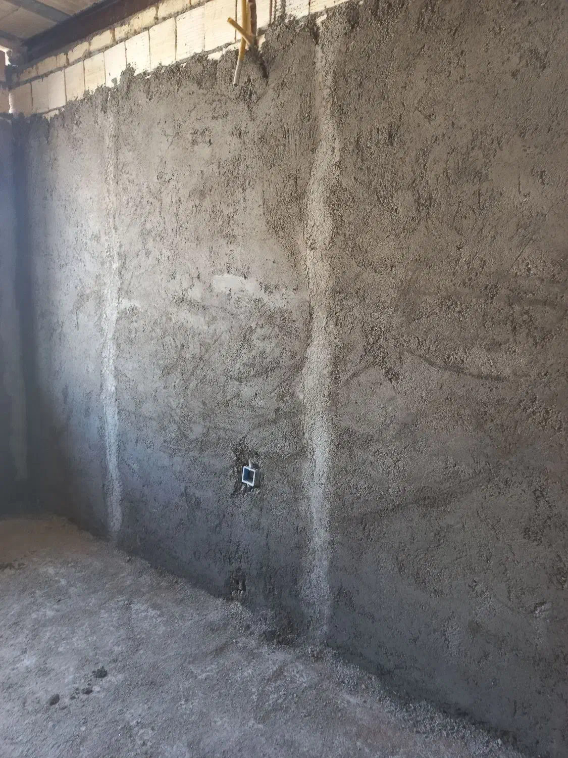 سیمانکارو سیمانکاری و بنایی و استا بنا|خدمات پیشه و مهارت|حمیدیا, |دیوار