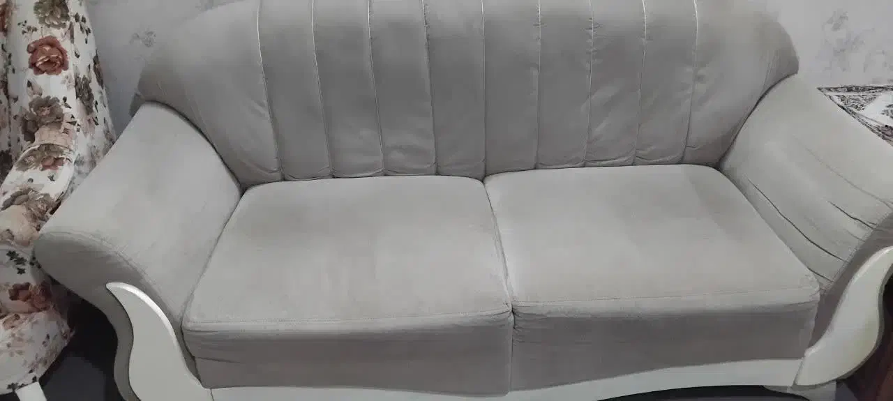 مبل ۷ نفره تمیز و مرتب|مبلمان خانگی و میز عسلی|گلپایگان, |دیوار