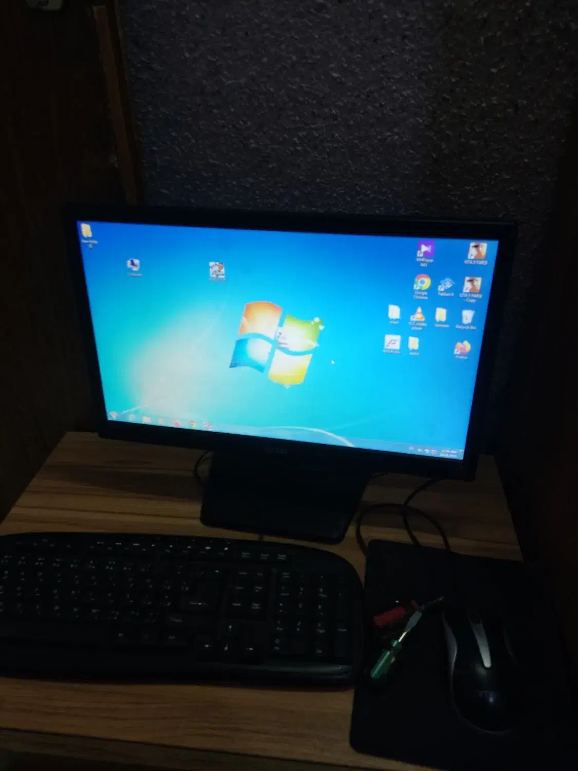 کیس ddr3 رم ۴ + مانیتور led 19 lg|رایانه رومیزی|مشکیندشت, |دیوار