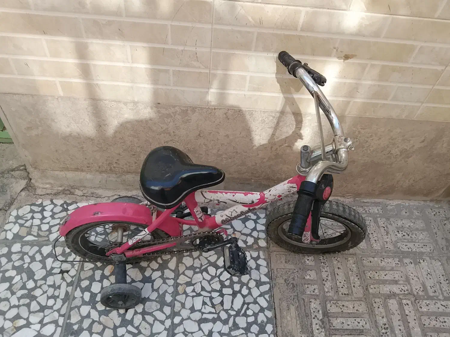 چرخ بچگانه سالم فقط یه لاستیک جلومیخواد|دوچرخه، اسکیت، اسکوتر|اصفهان, مارچین|دیوار
