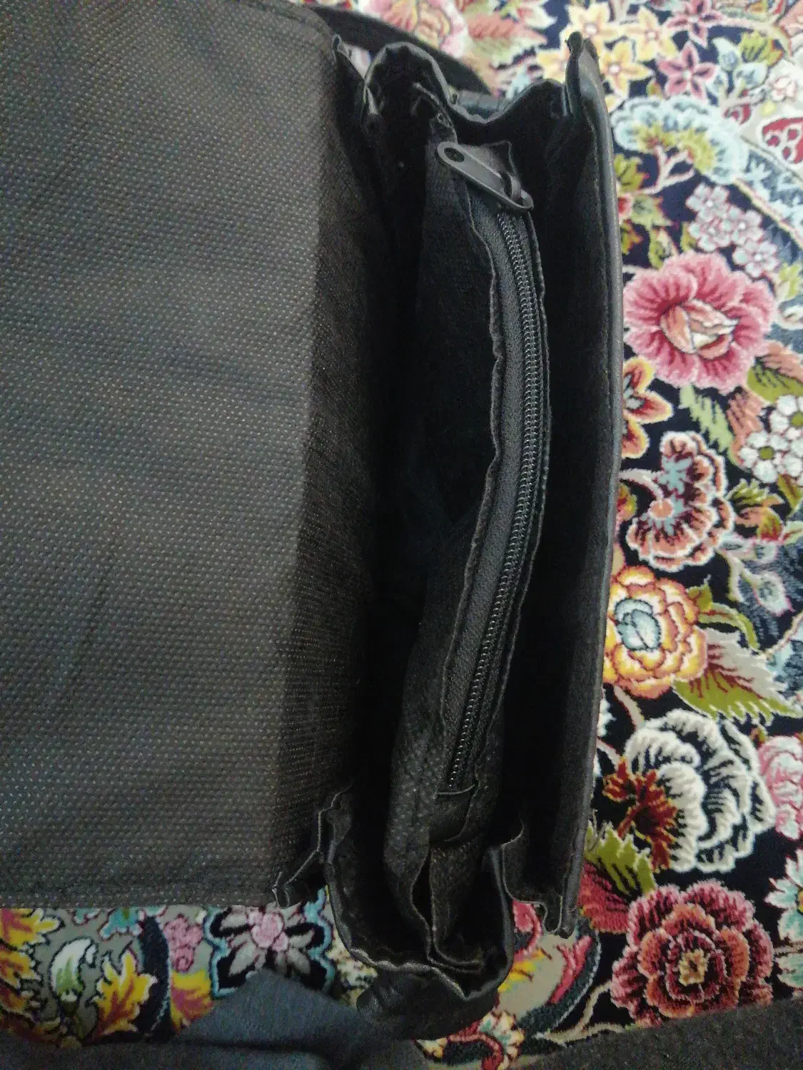 کیف زنانه رو دوشی|کیف، کفش، کمربند|فردیس, نسترن غربی|دیوار