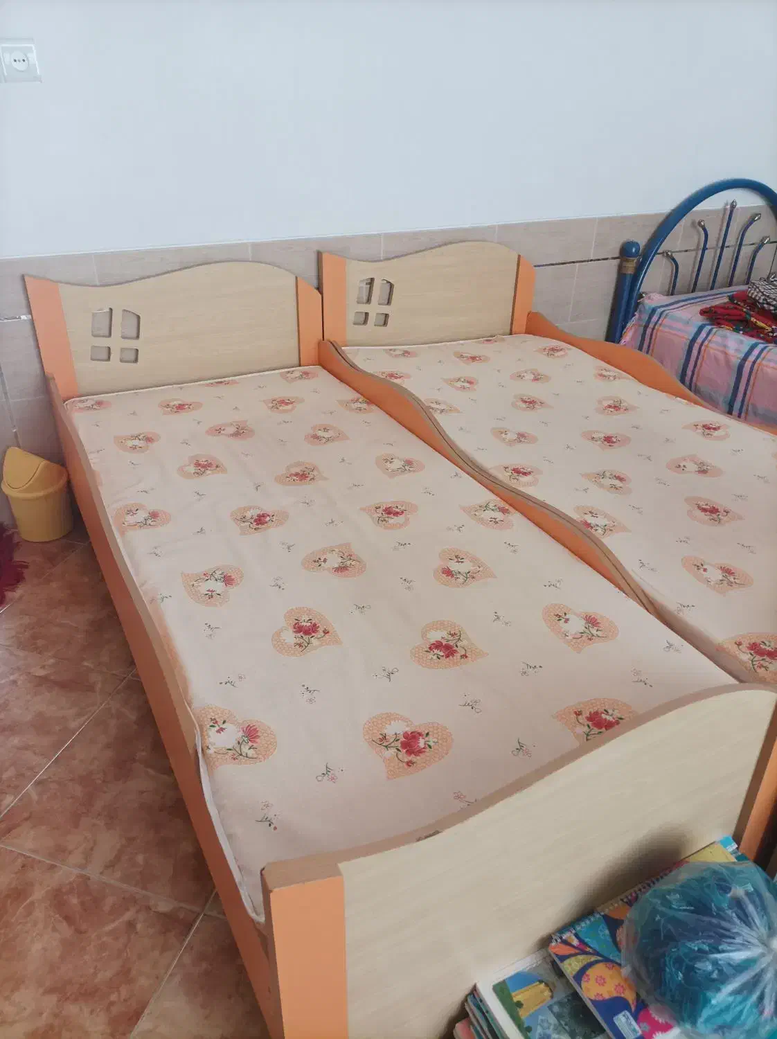 تخت خواب نوجوان|تخت و سرویس خواب|حبیب آباد, |دیوار