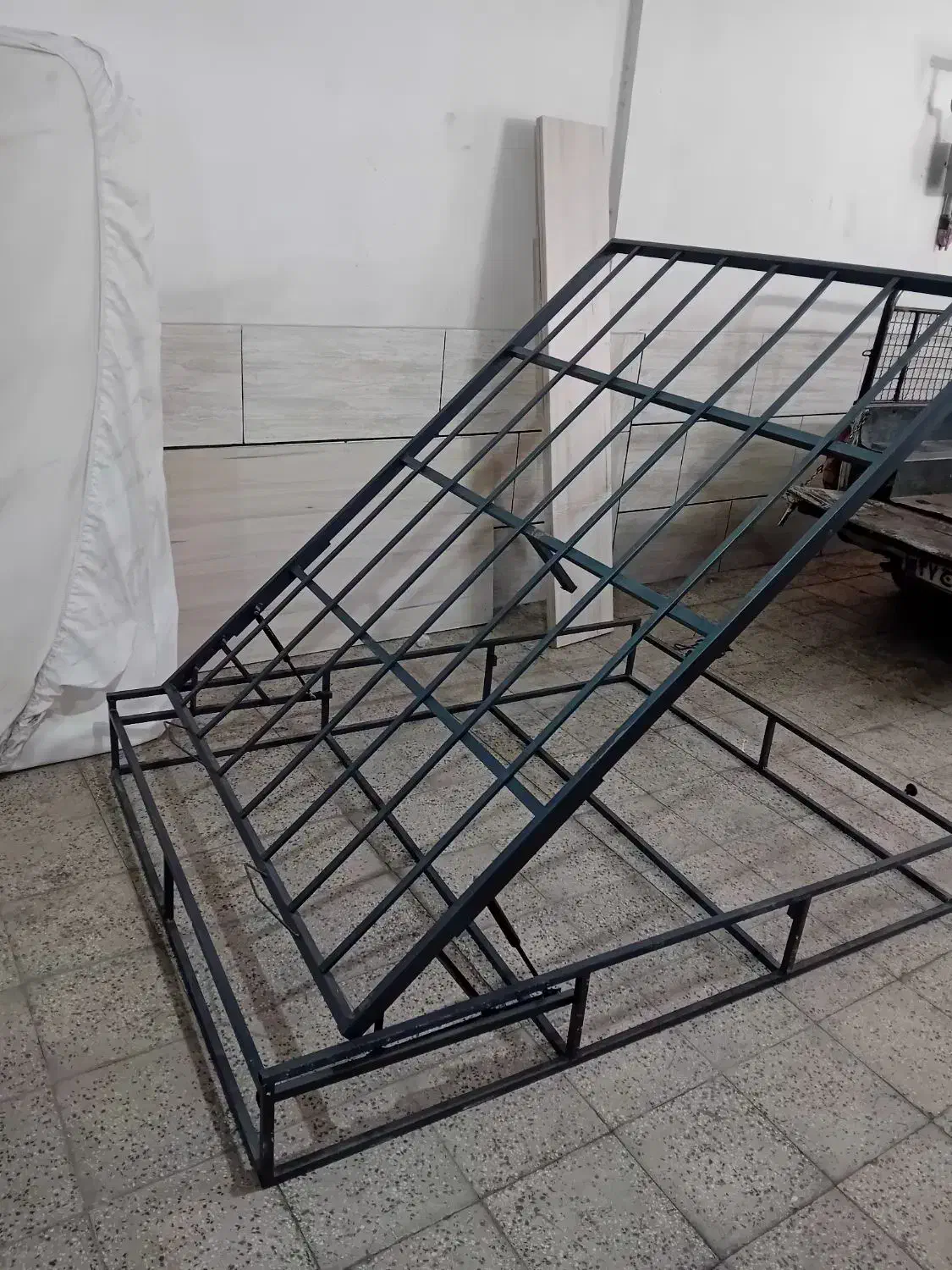 کفی تخت دونفره فلزی جکدار|تخت و سرویس خواب|مشکیندشت, |دیوار