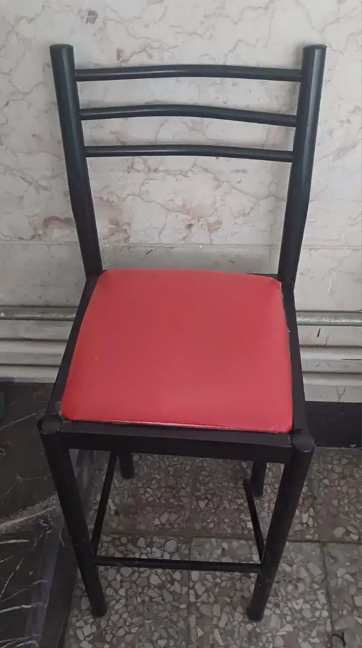 صندلی فلزی آشپزخانه|صندلی و نیمکت|پیر بکران, |دیوار