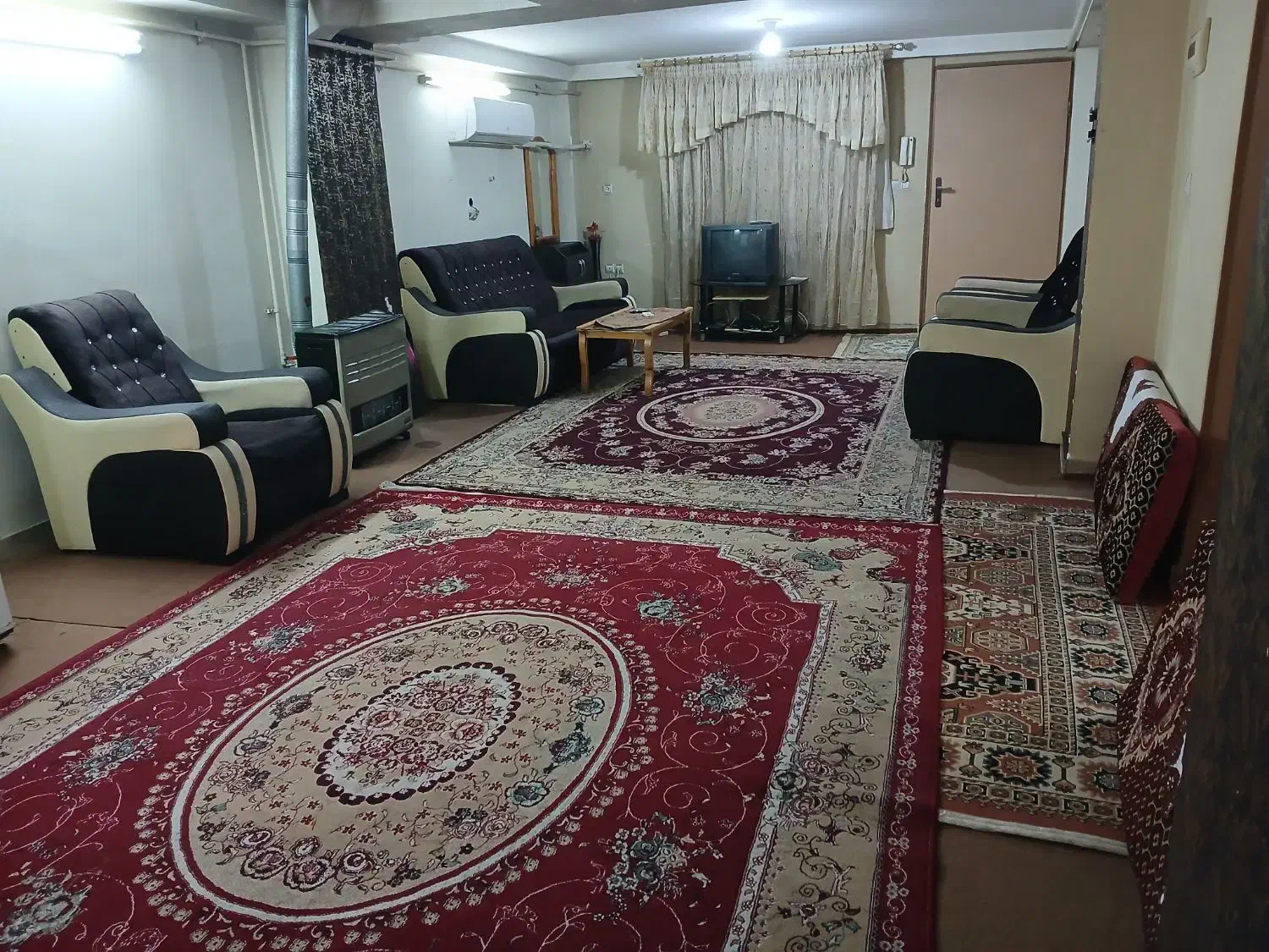 سویت دربست خیابان هراز آفتاب ۵۸|اجارهٔ کوتاهمدت آپارتمان و سوئیت|آمل, |دیوار