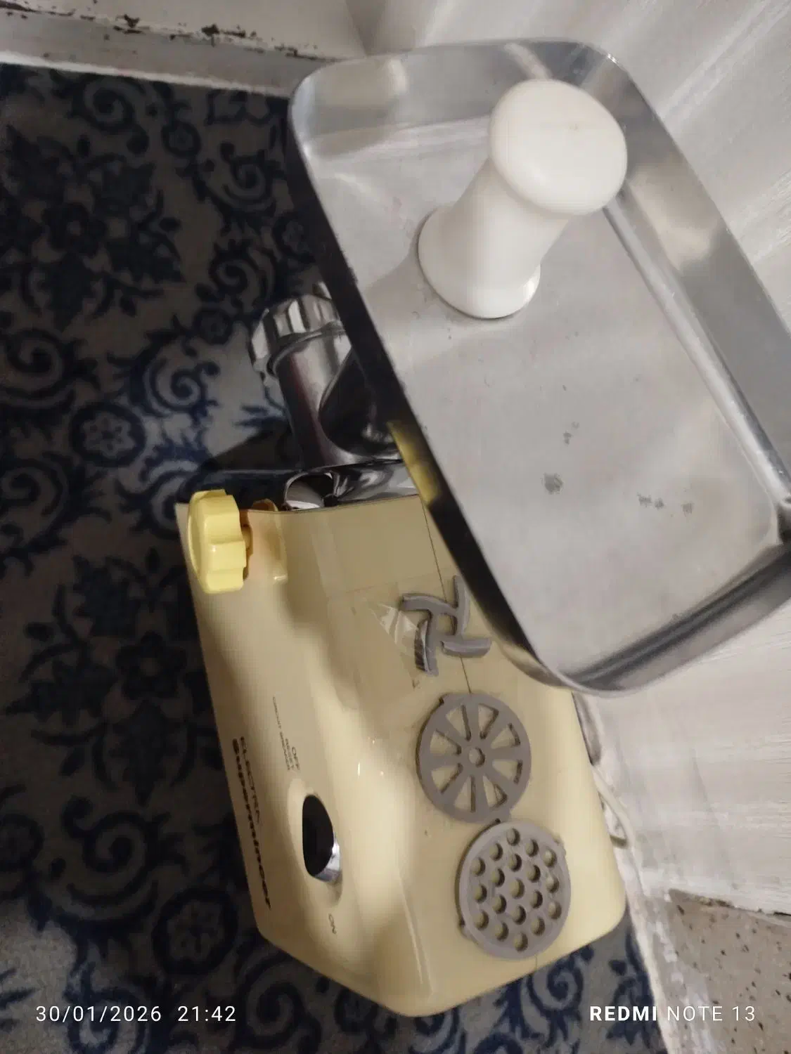 چرخ گوشت|سایر لوازم برقی|اقبالیه, |دیوار