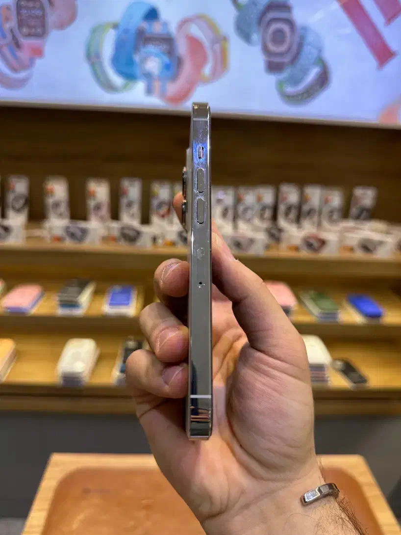 iphone 13 pro با حافظه 256 گیگابایت|موبایل|مشهد, احمدآباد|دیوار