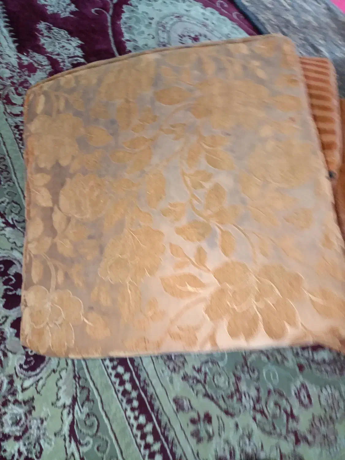 پشتی فارسان|پشتی|فارسان, |دیوار