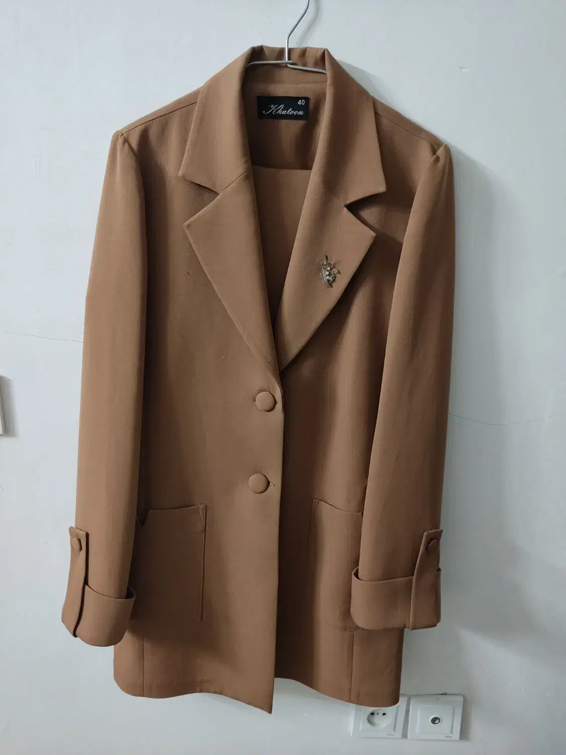 کت و شلوار|لباس|پاکدشت, کبودگنبد|دیوار