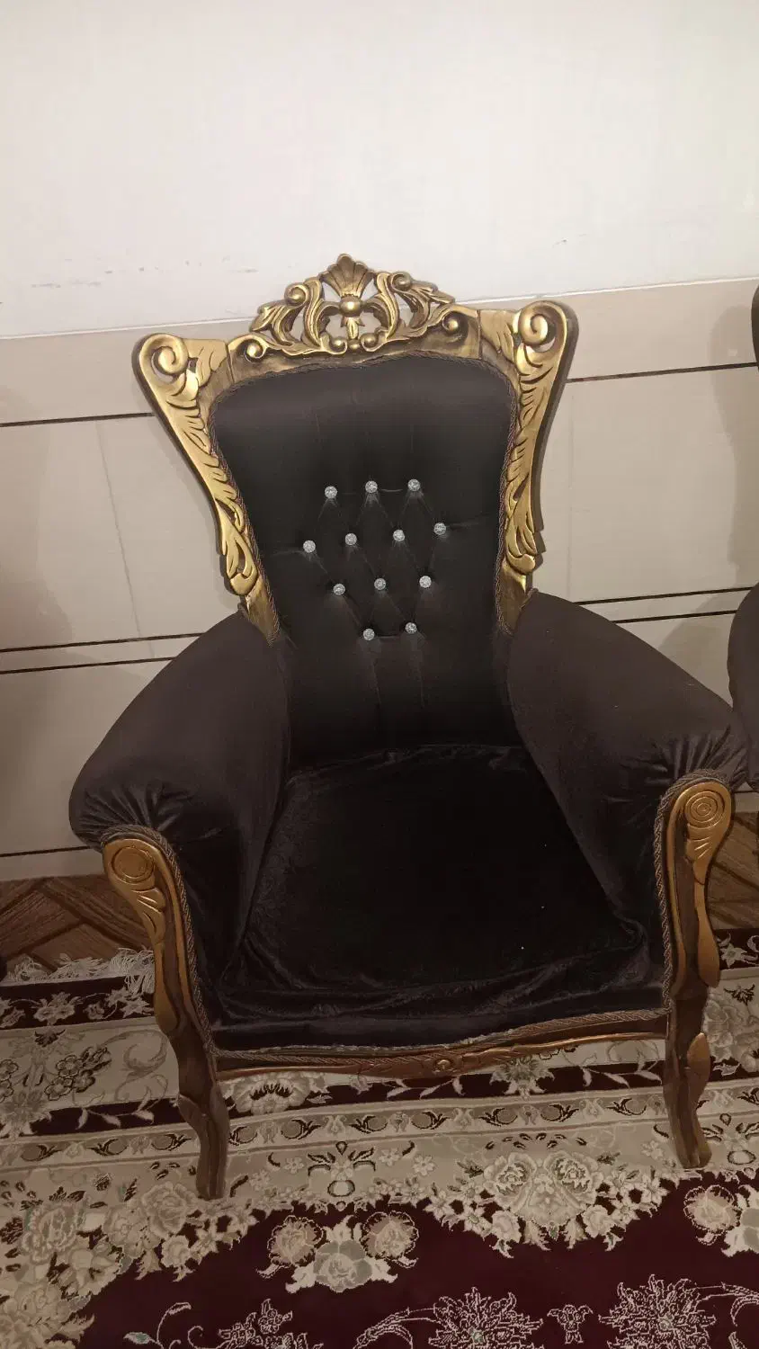مبل سلطنتی ۹ نفره|مبلمان خانگی و میز عسلی|نجف‌آباد, امیرآباد|دیوار