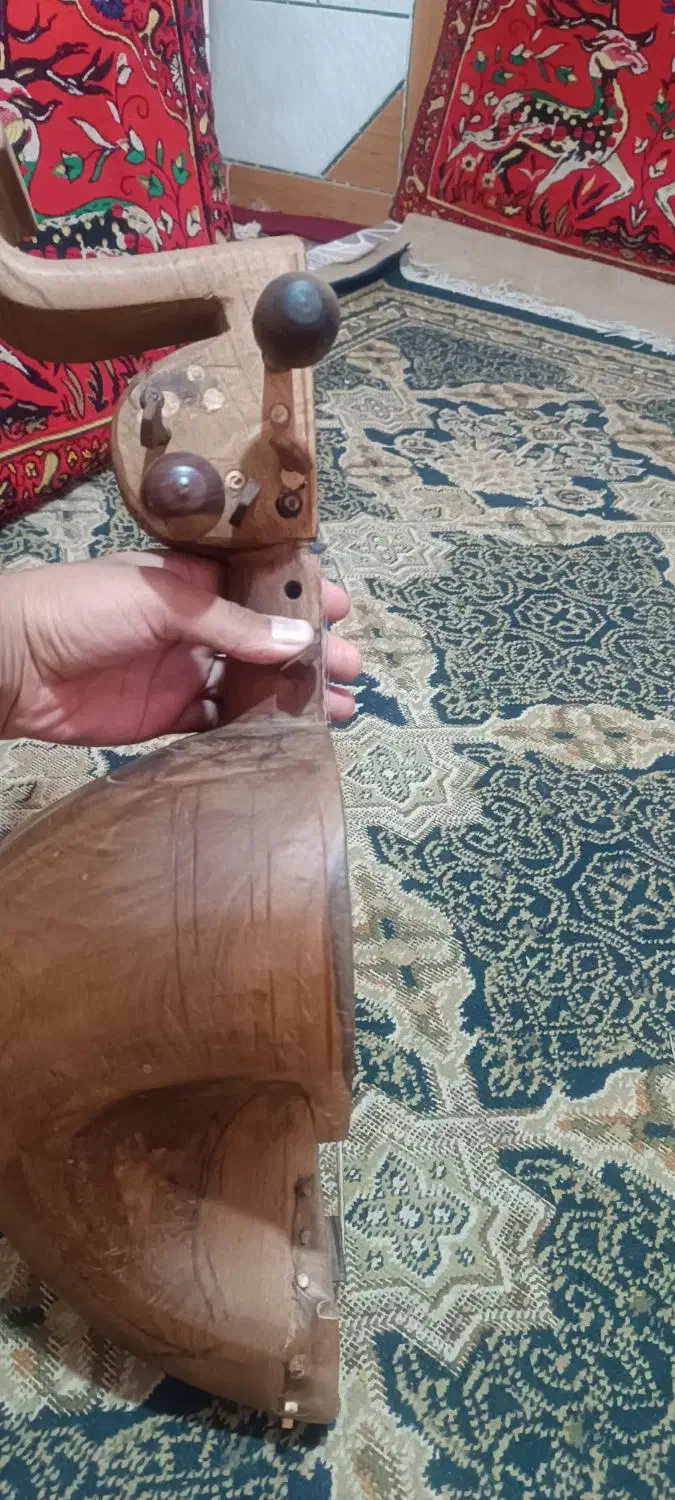 سرود.سروز|سازهای سنتی|زاهدان, |دیوار