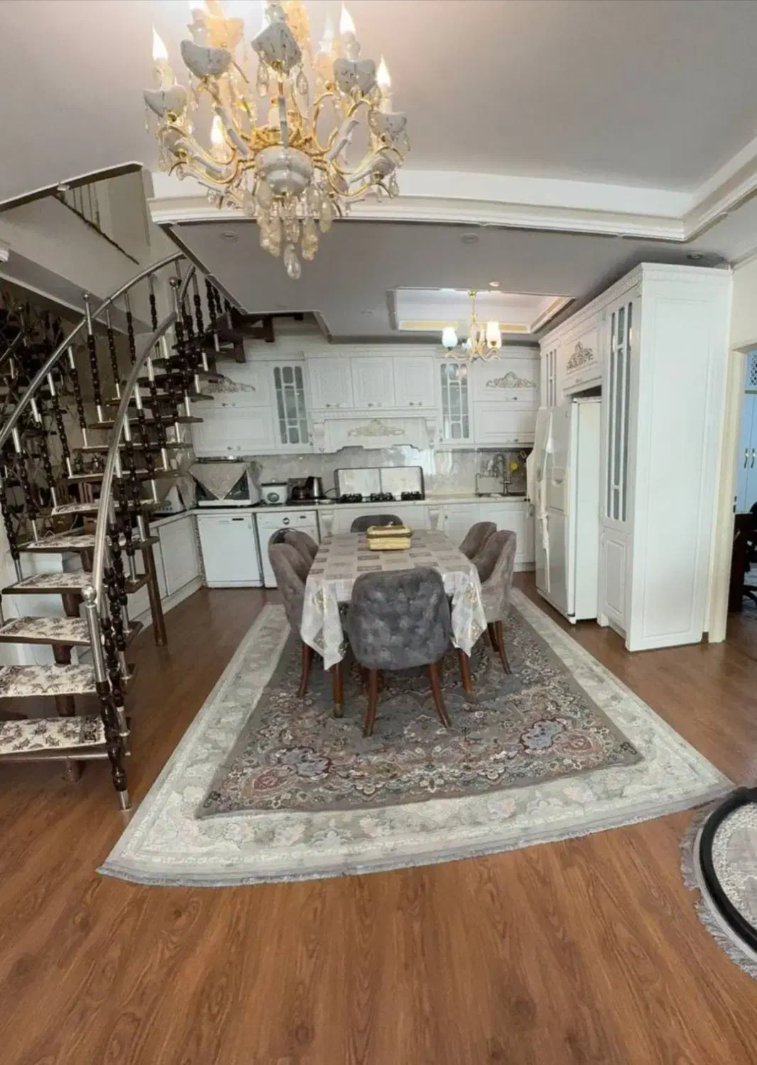 فروش واحد ۱۴۰متری+۲۰متر تراس|فروش آپارتمان|اسلامشهر, شهرک مفیدی|دیوار