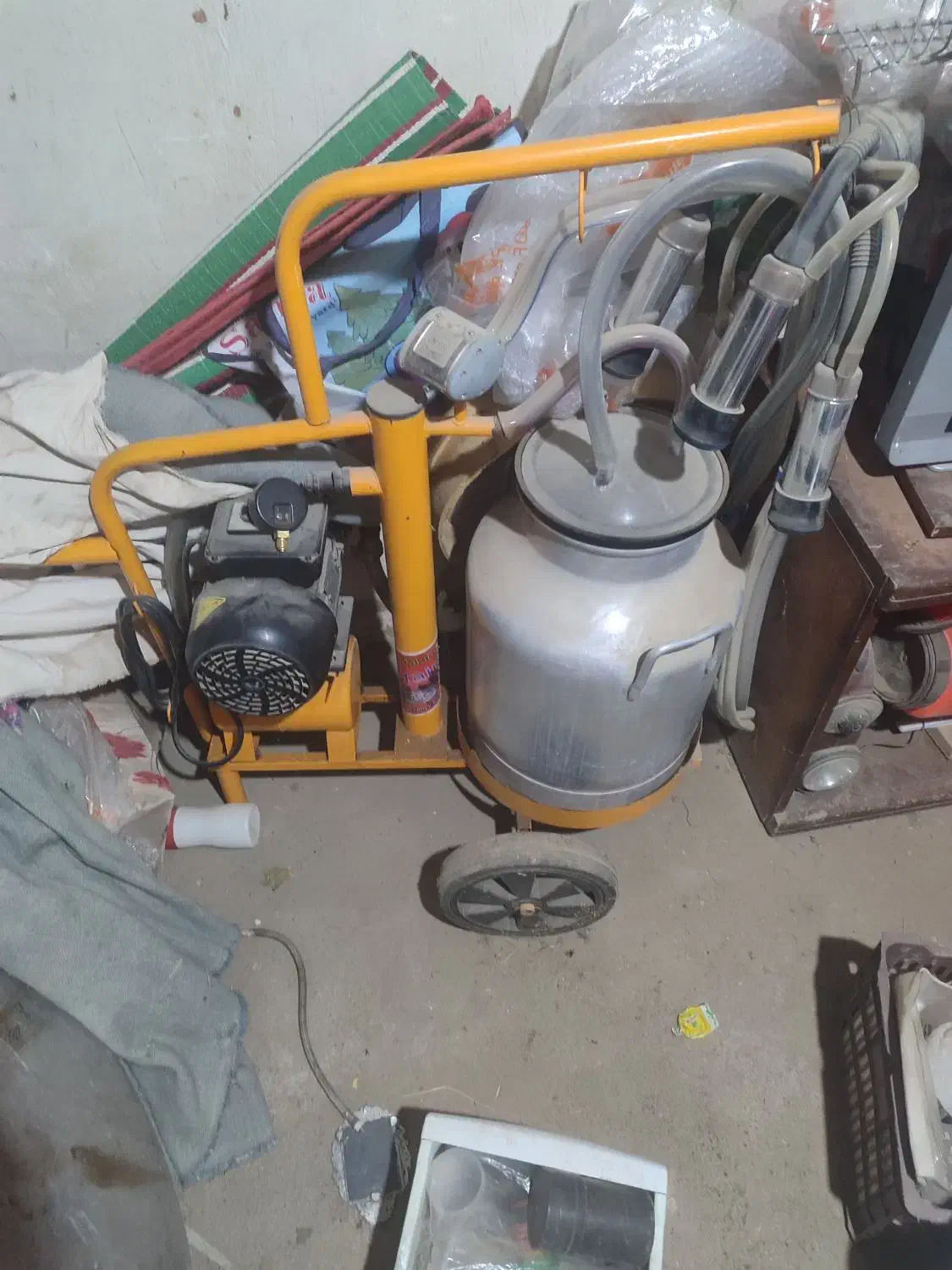 شیردوش انکا|ماشین‌آلات صنعتی|نقده, |دیوار