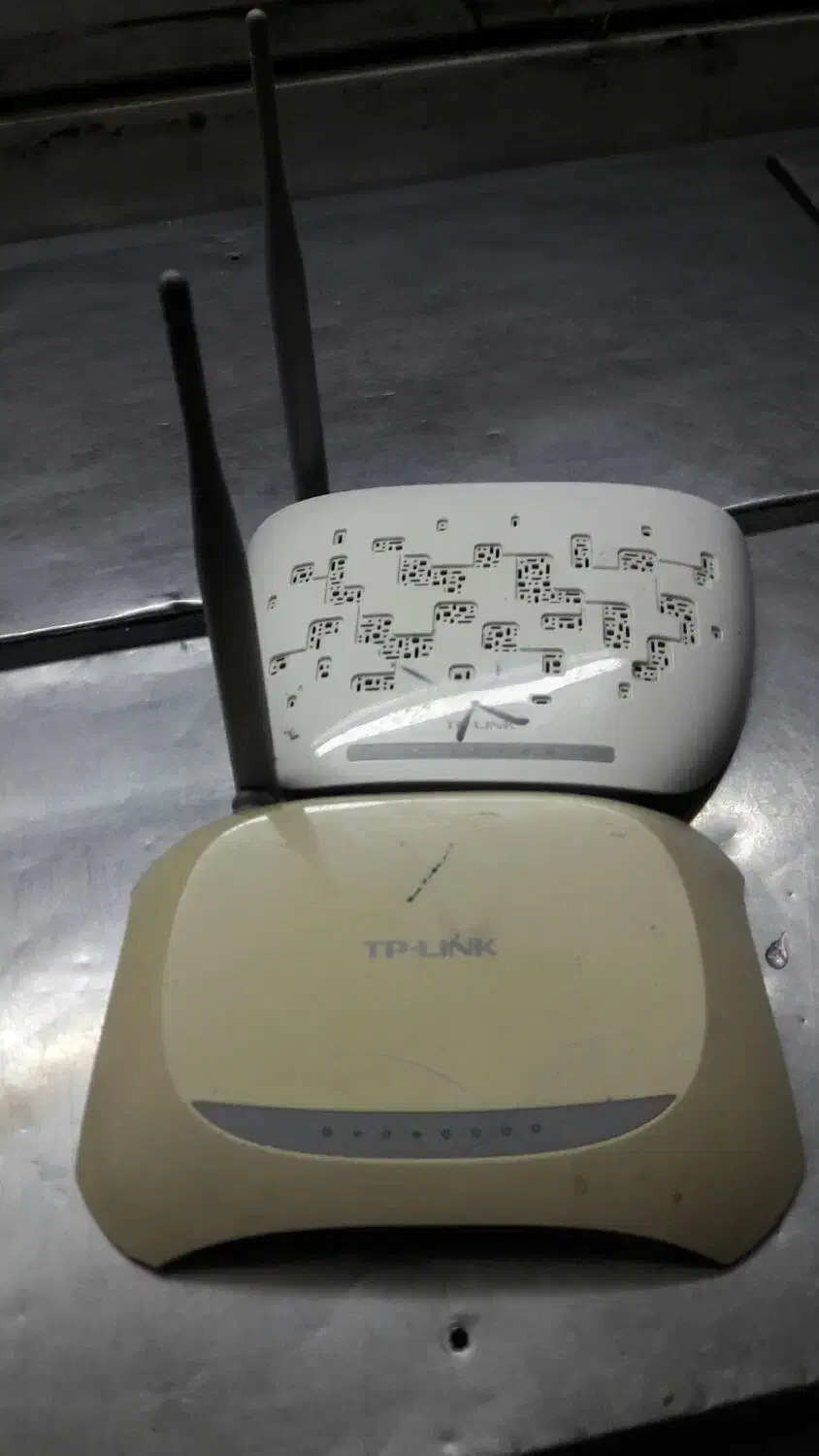 دوتا مودم|مودم و تجهیزات شبکه|خمینیشهر, |دیوار