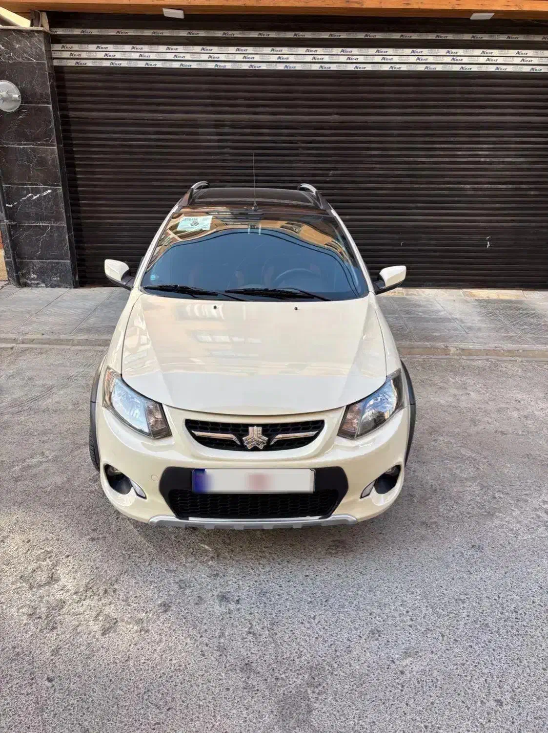 Rکوییک(آر) ۱۴۰۱ در حد خشک|خودرو سواری و وانت|کرج, ساماندهی|دیوار