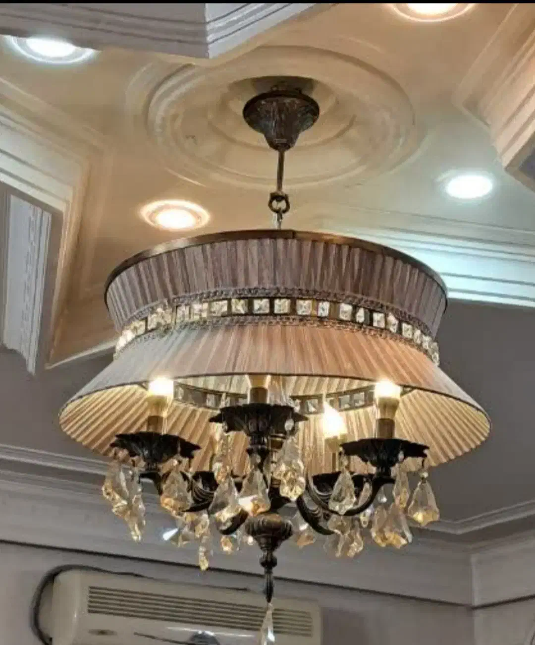 یک عدد لوستر ۵ شعله جنس برنز کاملا سالم|لوستر و چراغ آویز|ری, شهرری|دیوار