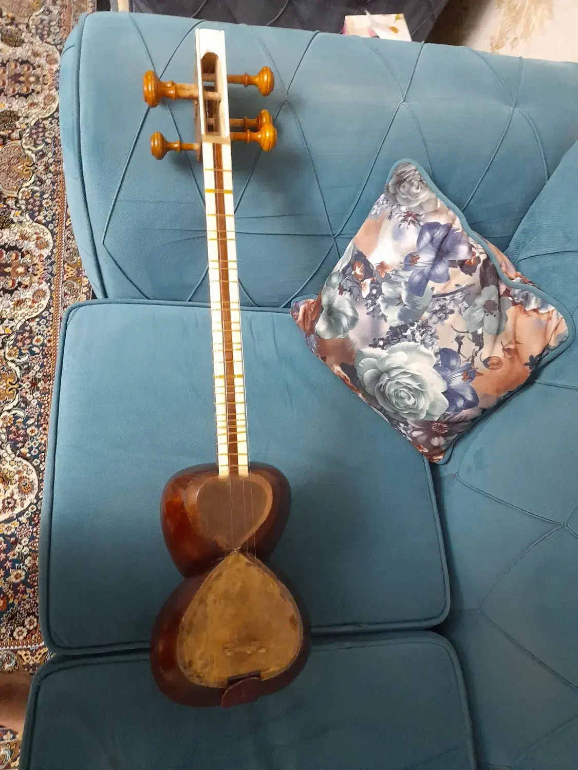 تار|سازهای سنتی|مشکین‌دشت, |دیوار