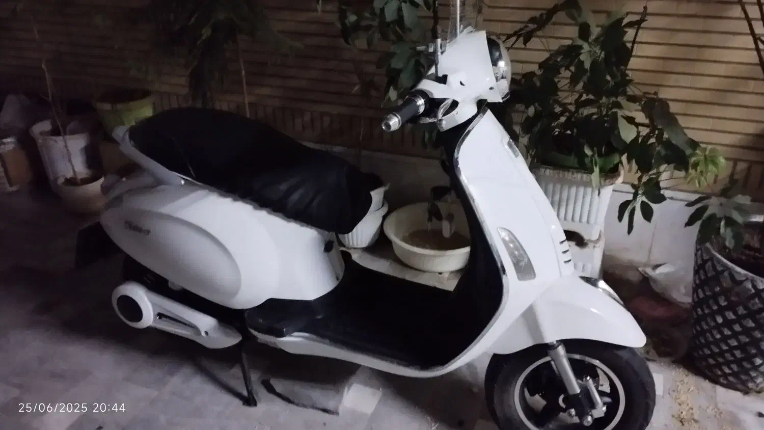 موتور برقی طرح وسپا|موتورسیکلت|قم, دورشهر|دیوار