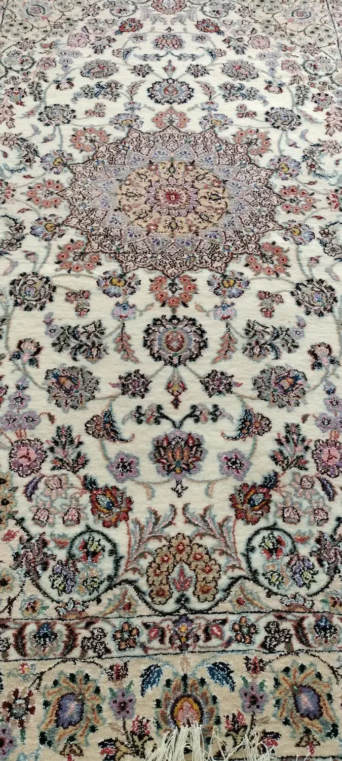 یک تخته فرش دست بافت نائین|فرش|اصفهان, براآن شمالی|دیوار