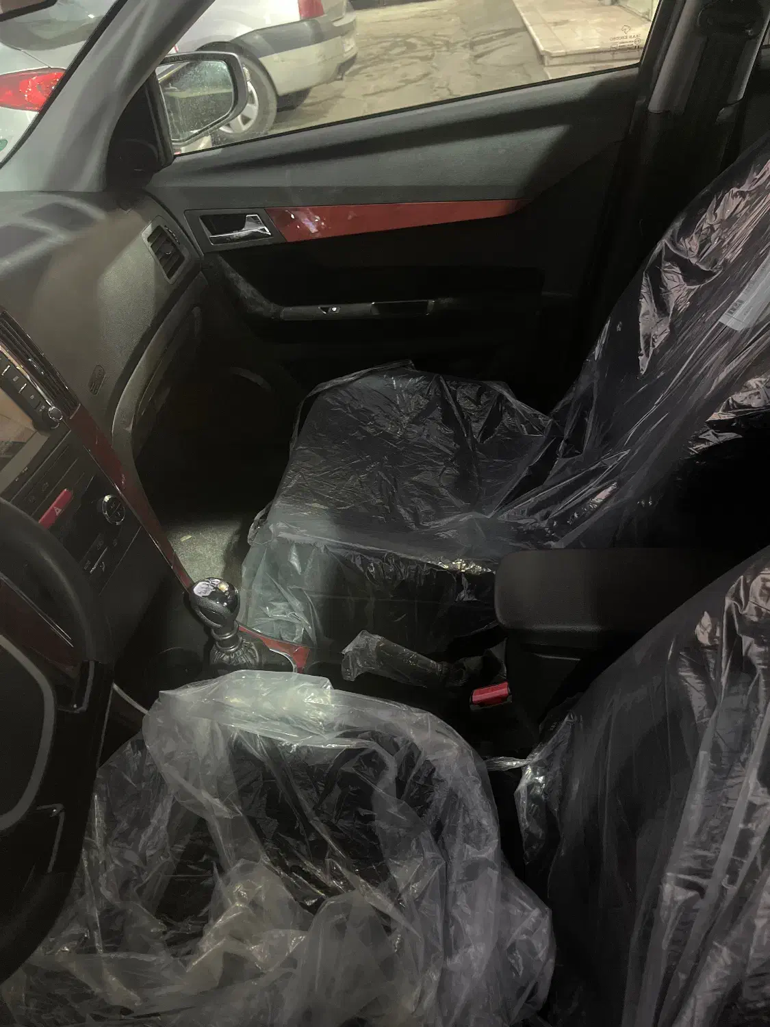 دنا ۶ سرعته صفر خشک رنگ کمیاب تیتانیوم|خودرو سواری و وانت|اصفهان, کوجان|دیوار