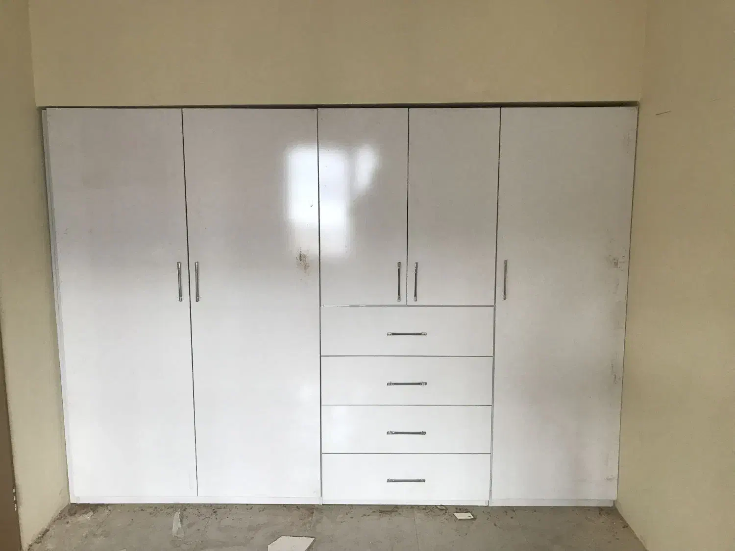 نصاب کابینت.کمددیواری|خدمات پیشه و مهارت|پرند, فاز ۶|دیوار