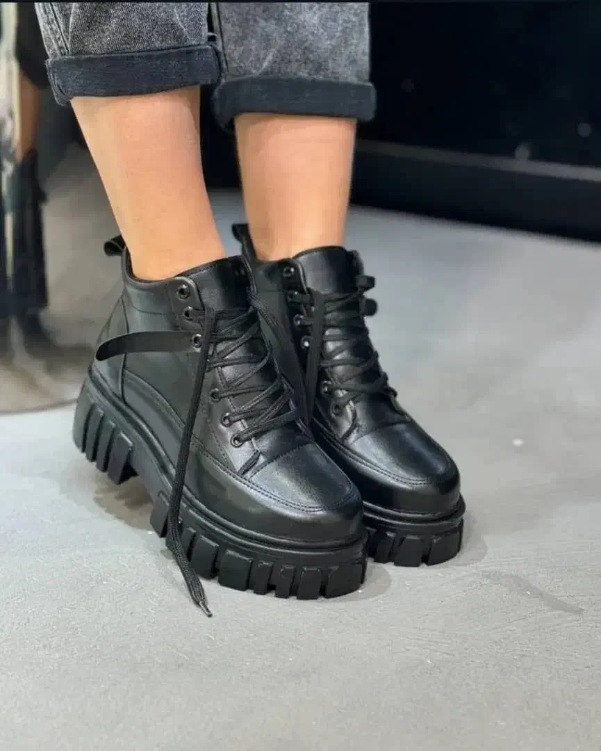 نیم بوت اسپرت لژدار زنانه دخترانه زیره تانکی|کفش و لباس بچه|قم, شهر قائم|دیوار