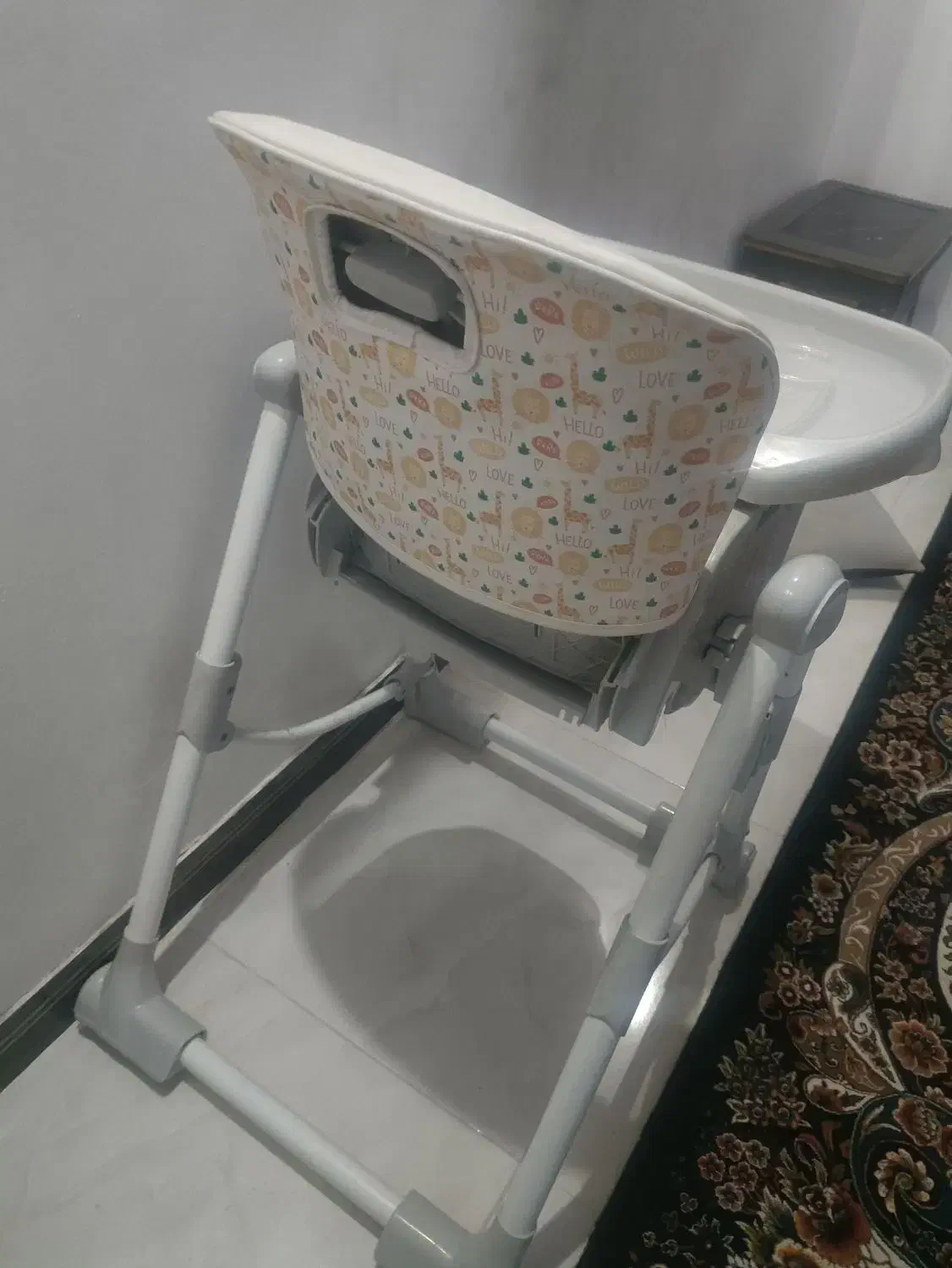 صندلی غذا کودک|تخت و صندلی بچه|شیراز, شهدای شهرک سعدی|دیوار