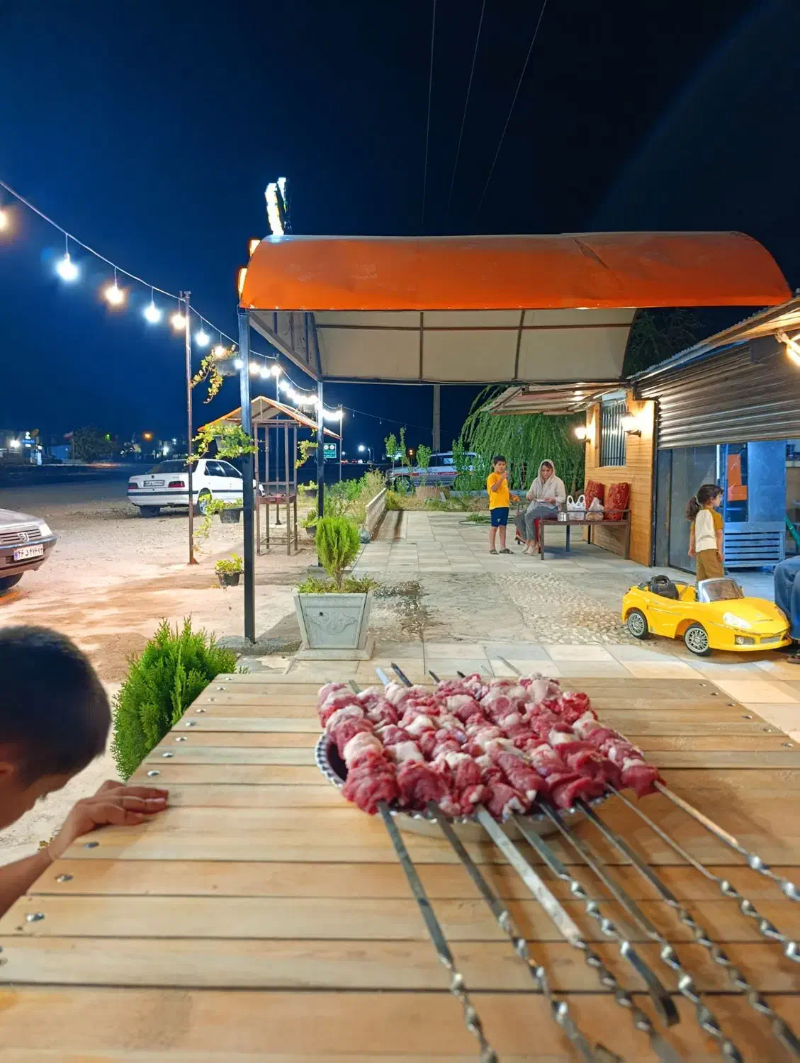 کارگر ساده|استخدام خدمات فروشگاه و رستوران|یاسوج, |دیوار