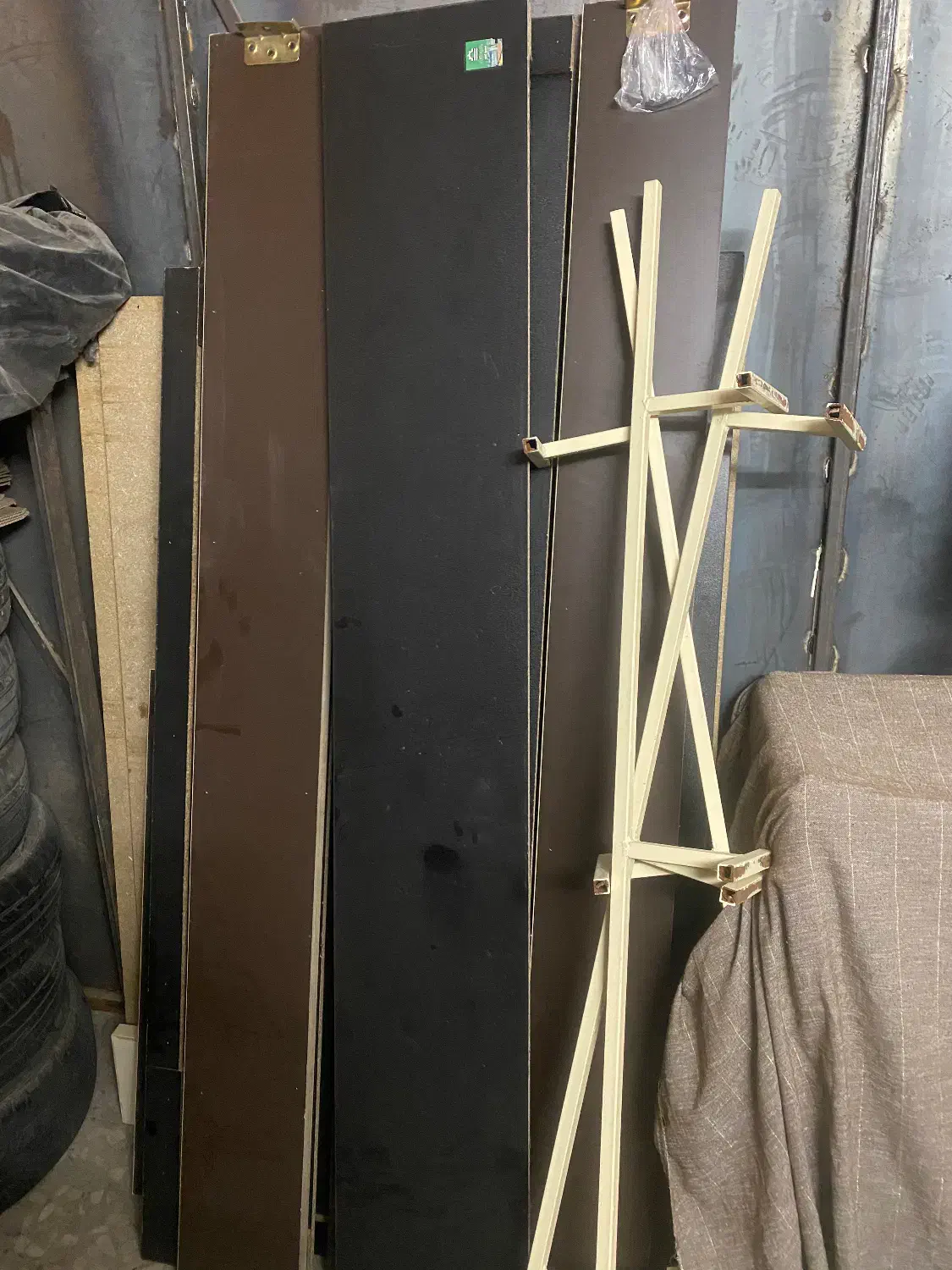 تخت و وسایل منزل|بوفه، ویترین، کنسول|گرمسار, |دیوار