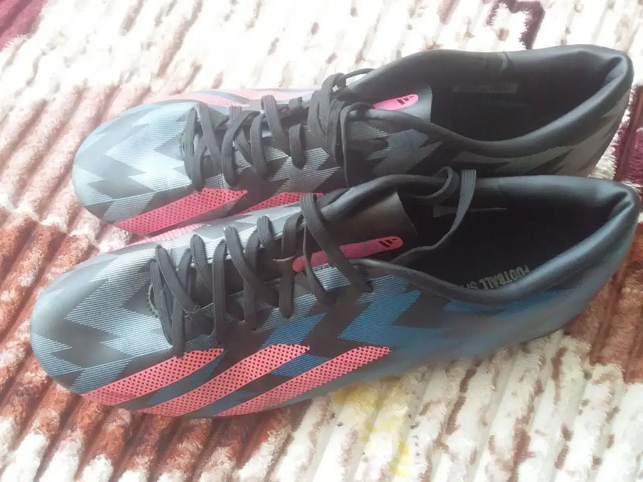 کفش استوک چمن|تجهیزات ورزشی|قم, پردیسان|دیوار