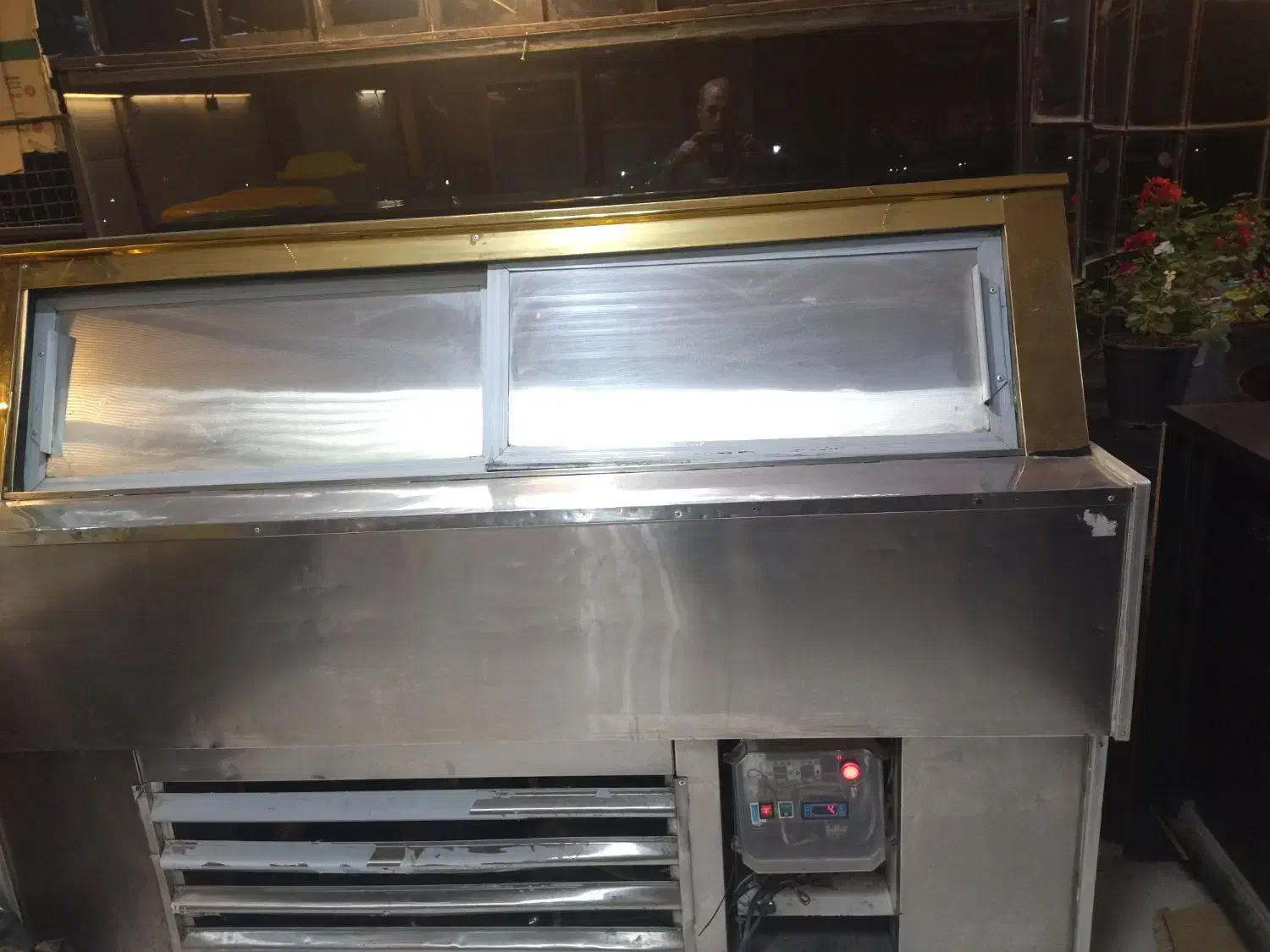 تاپینگ بستنی|کافیشاپ و رستوران|مشهد, آزادشهر|دیوار