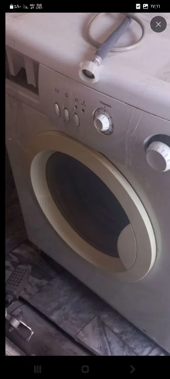 ماشین لباس شویی|ماشین لباسشویی و خشک‌کن لباس|بروجرد, |دیوار