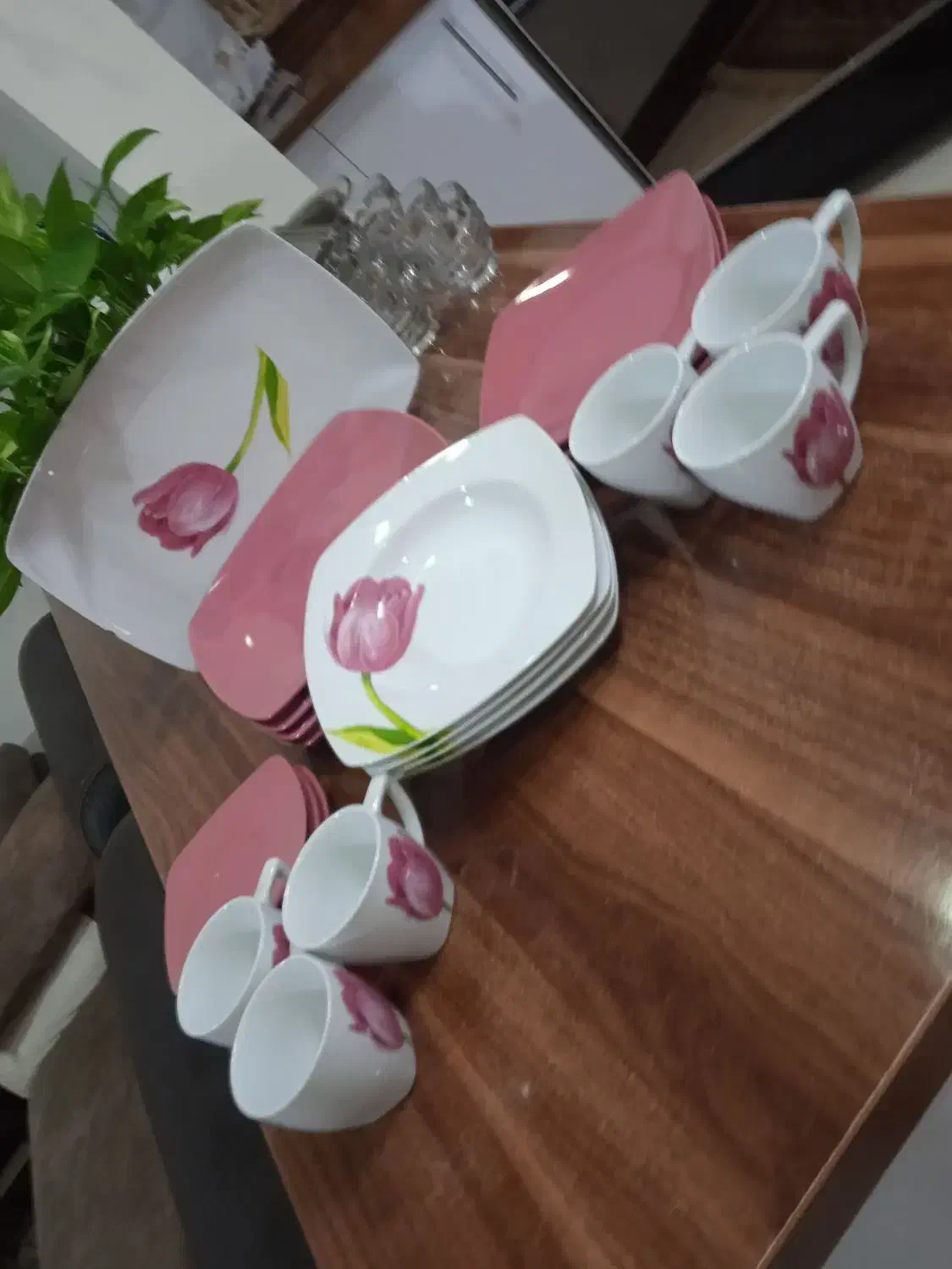 سرویس سرامیکی 600هزار4تا قابلمه روحی 700|ظروف سرو و پذیرایی|مشهد, میعاد (شهرک غرب)|دیوار