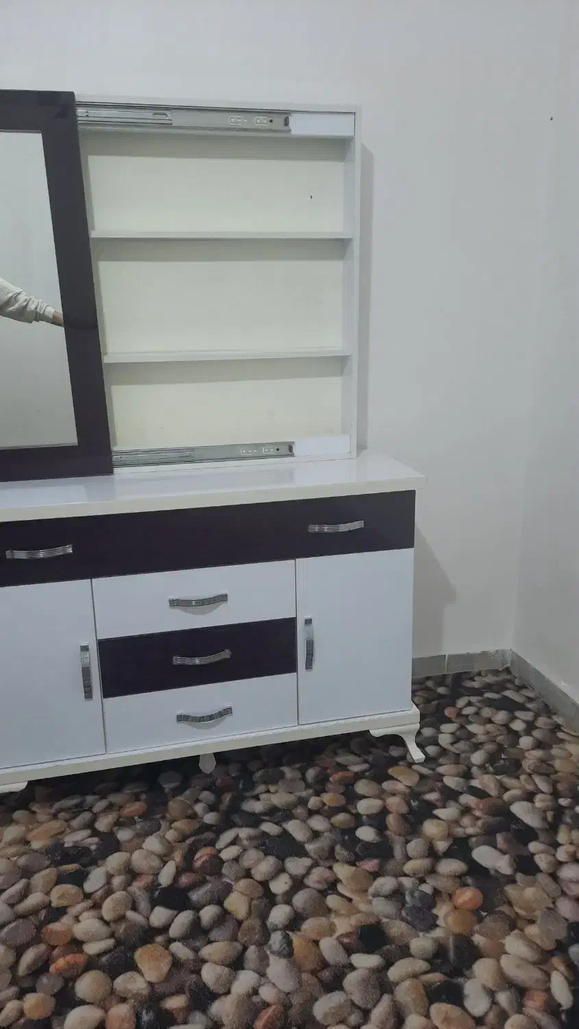 آینه ومیزآرایش|مبلمان خانگی و میز عسلی|ورزقان, |دیوار