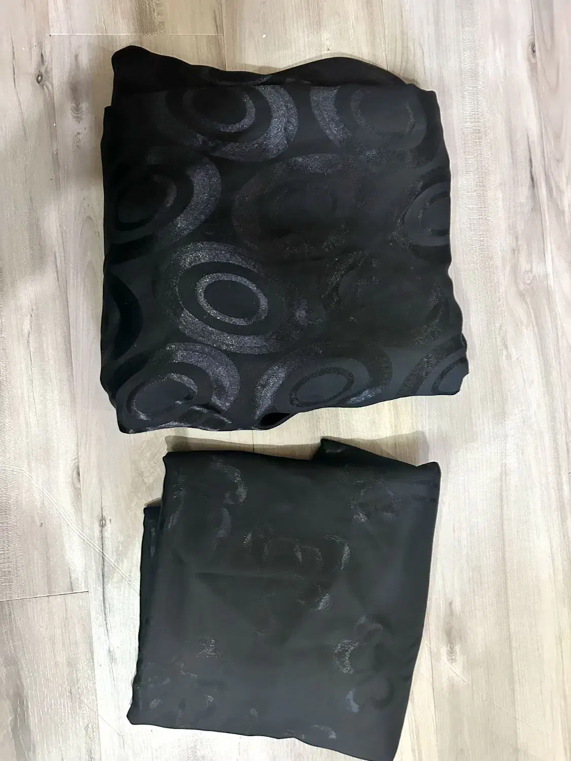 چادر مشکی|لباس|همدان, |دیوار