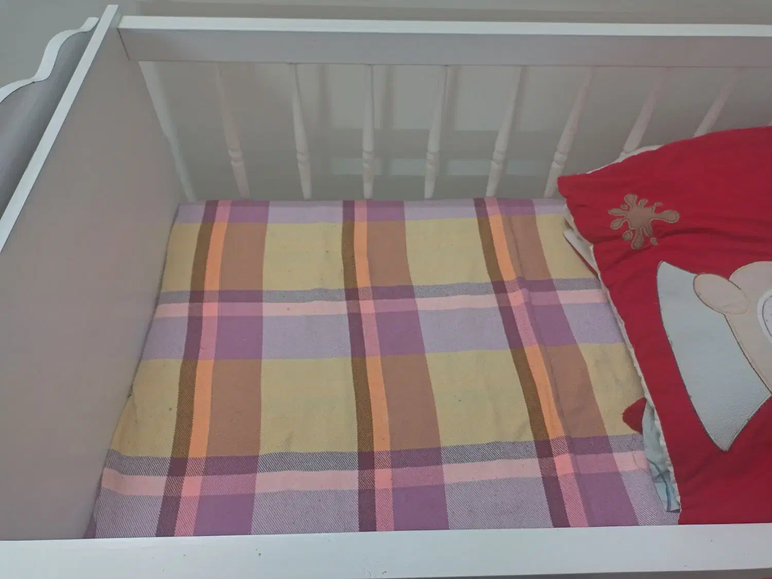 تخت گهواره شو چوبی سفارشی|تخت و صندلی بچه|مشهد, کارمندان دوم|دیوار