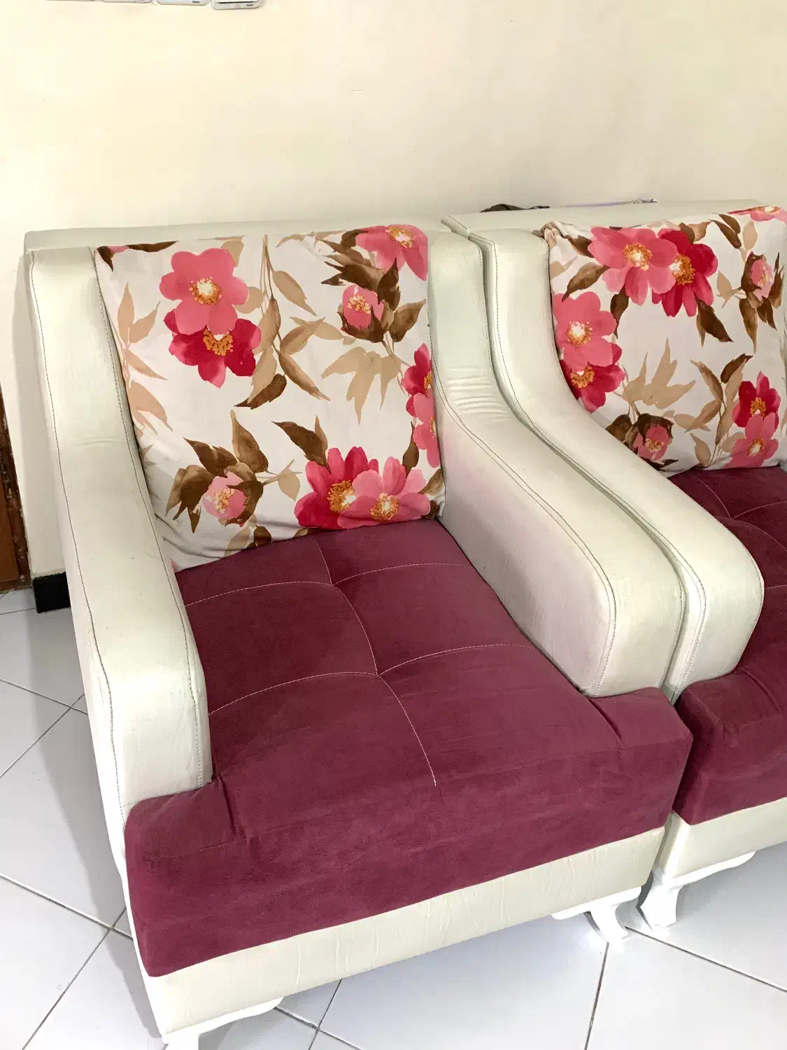 مبل ۷ نفره|مبلمان خانگی و میز عسلی|رشت, لاکانی|دیوار