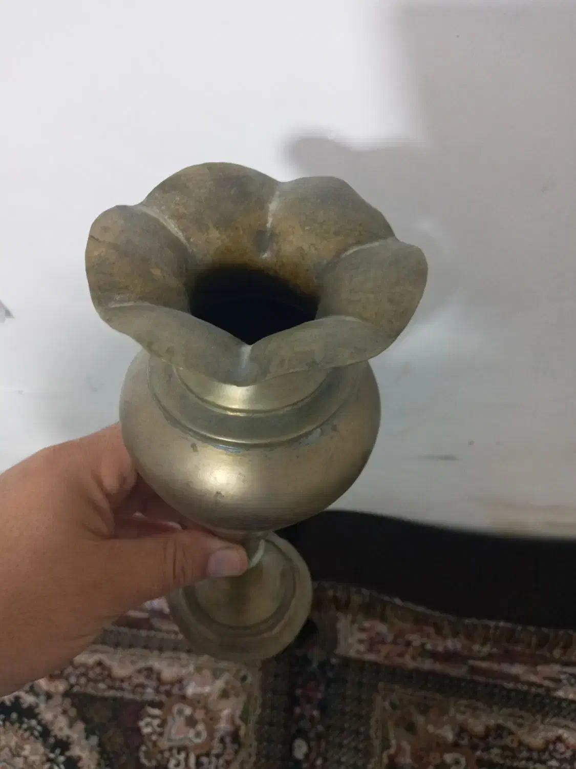 گلدان برنجی|کلکسیون اشیاء عتیقه|اهواز, چهارصد دستگاه|دیوار