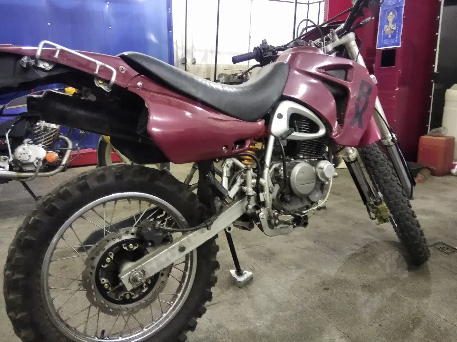 تریل هیوسانگ ۲۵۰ گازخوروحشی جلو عقب دیسک|موتورسیکلت|علی‌آباد کتول, |دیوار