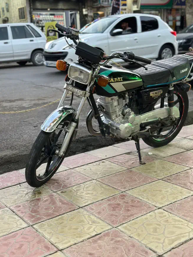 موتور ۲۰۰نامی سری اول درحد خشک عروسک|موتورسیکلت|کوهدشت, |دیوار