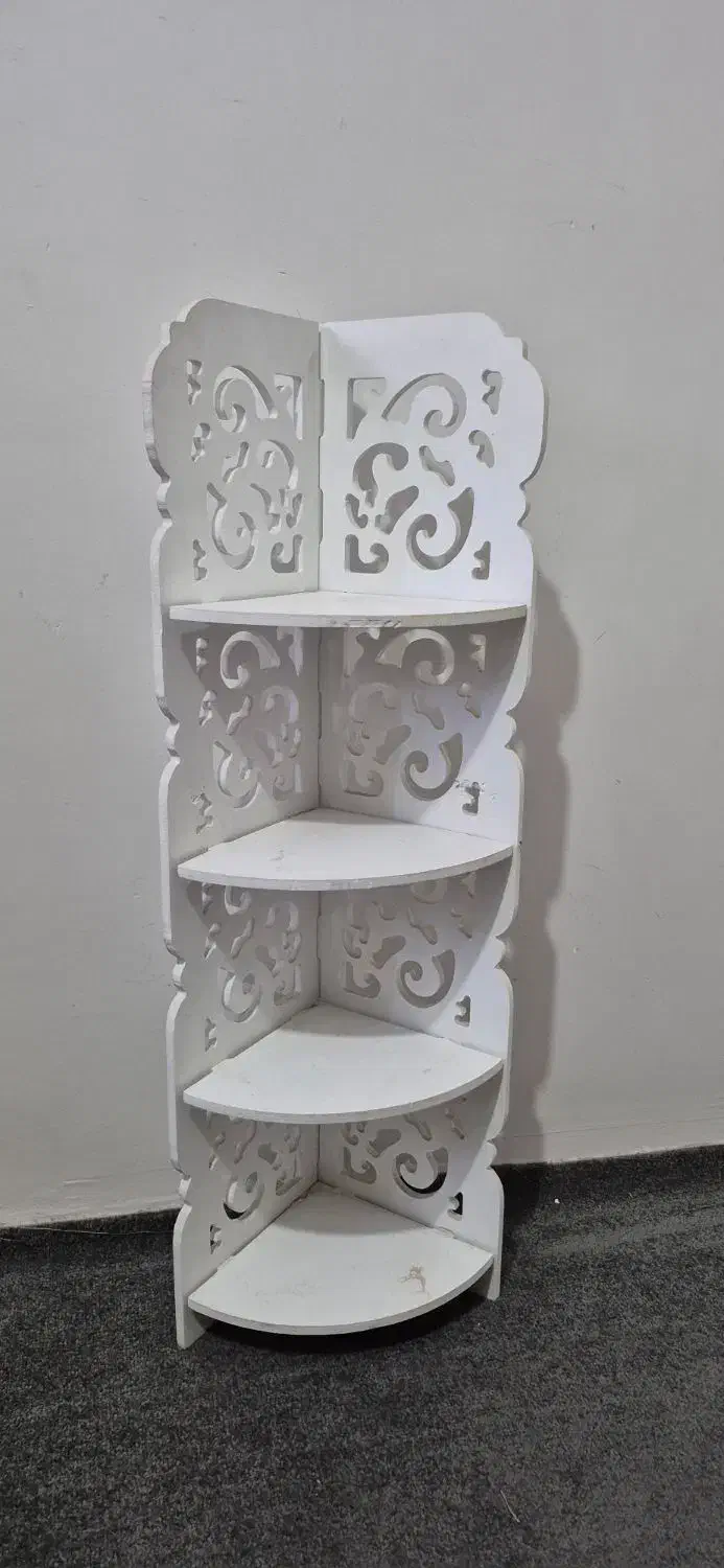 کتابخانه وشلف|کتابخانه، شلف، قفسههای دیواری|بومهن, |دیوار