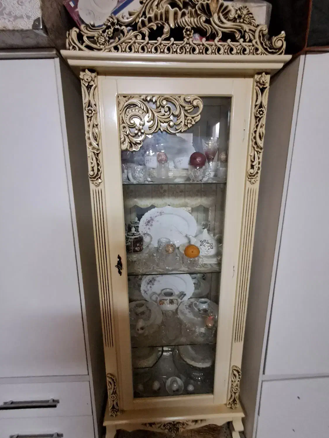 ویترین بوفه|بوفه، ویترین، کنسول|خمینی‌شهر, |دیوار