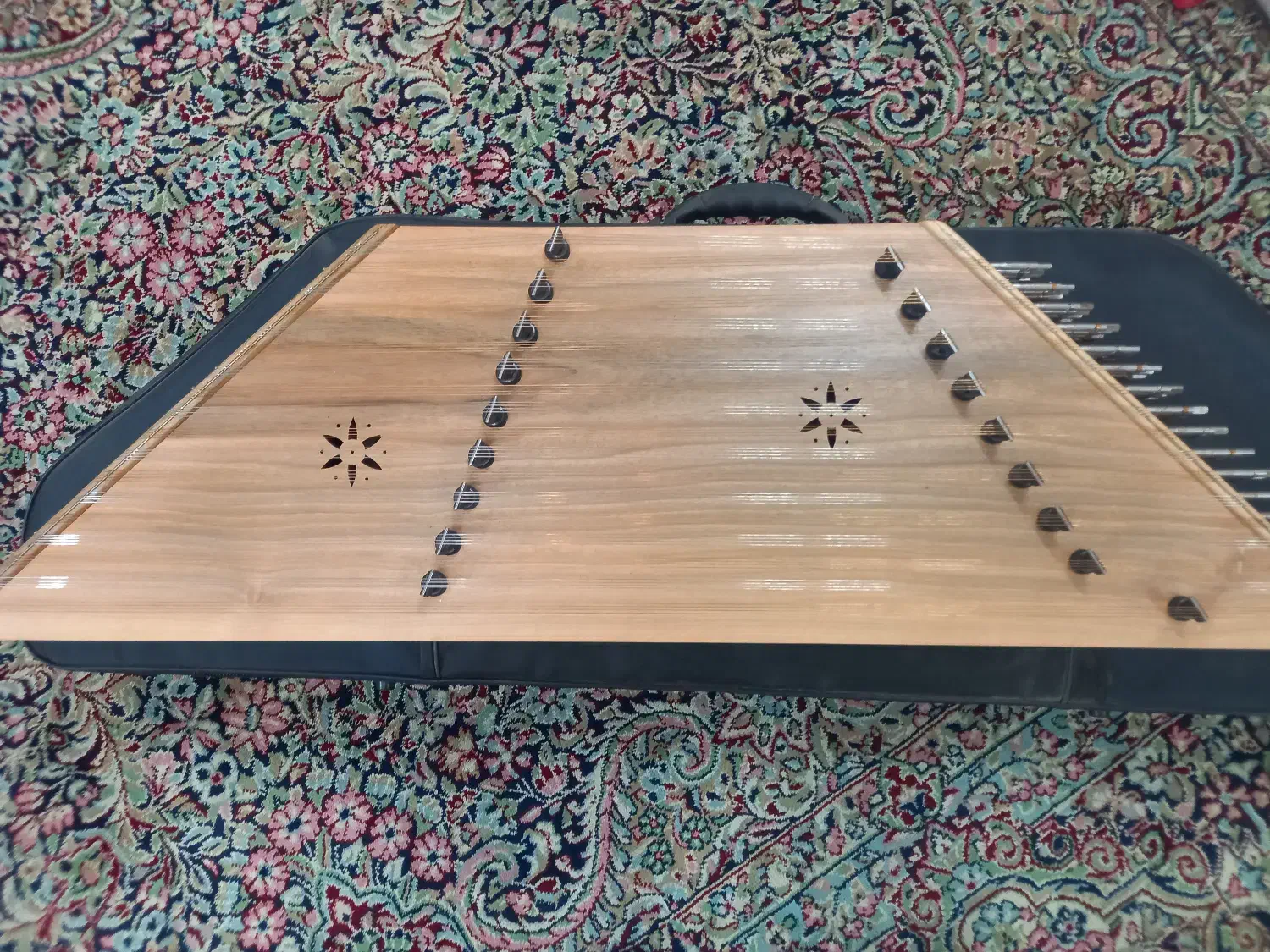 سنتور ۳مهر|سازهای سنتی|کرمان, |دیوار